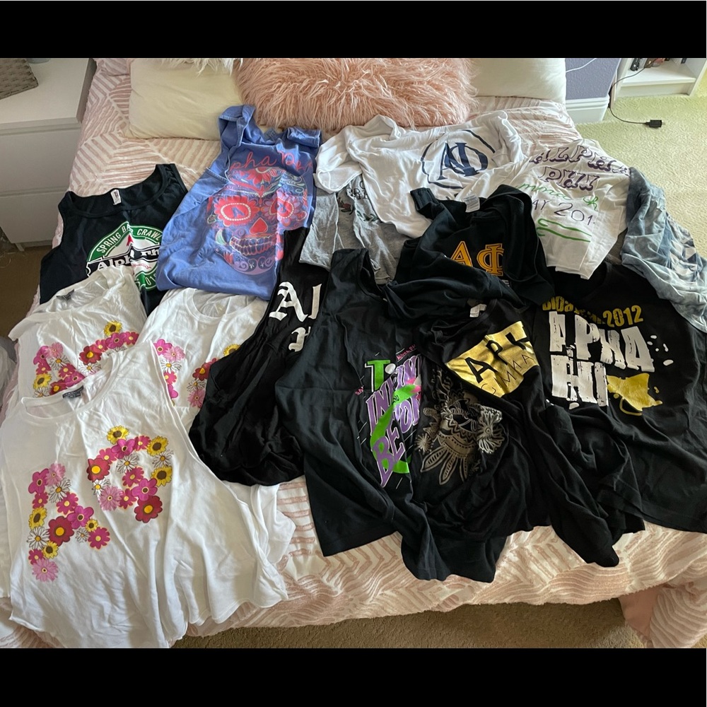 Alpha Phi Shirts Size Small